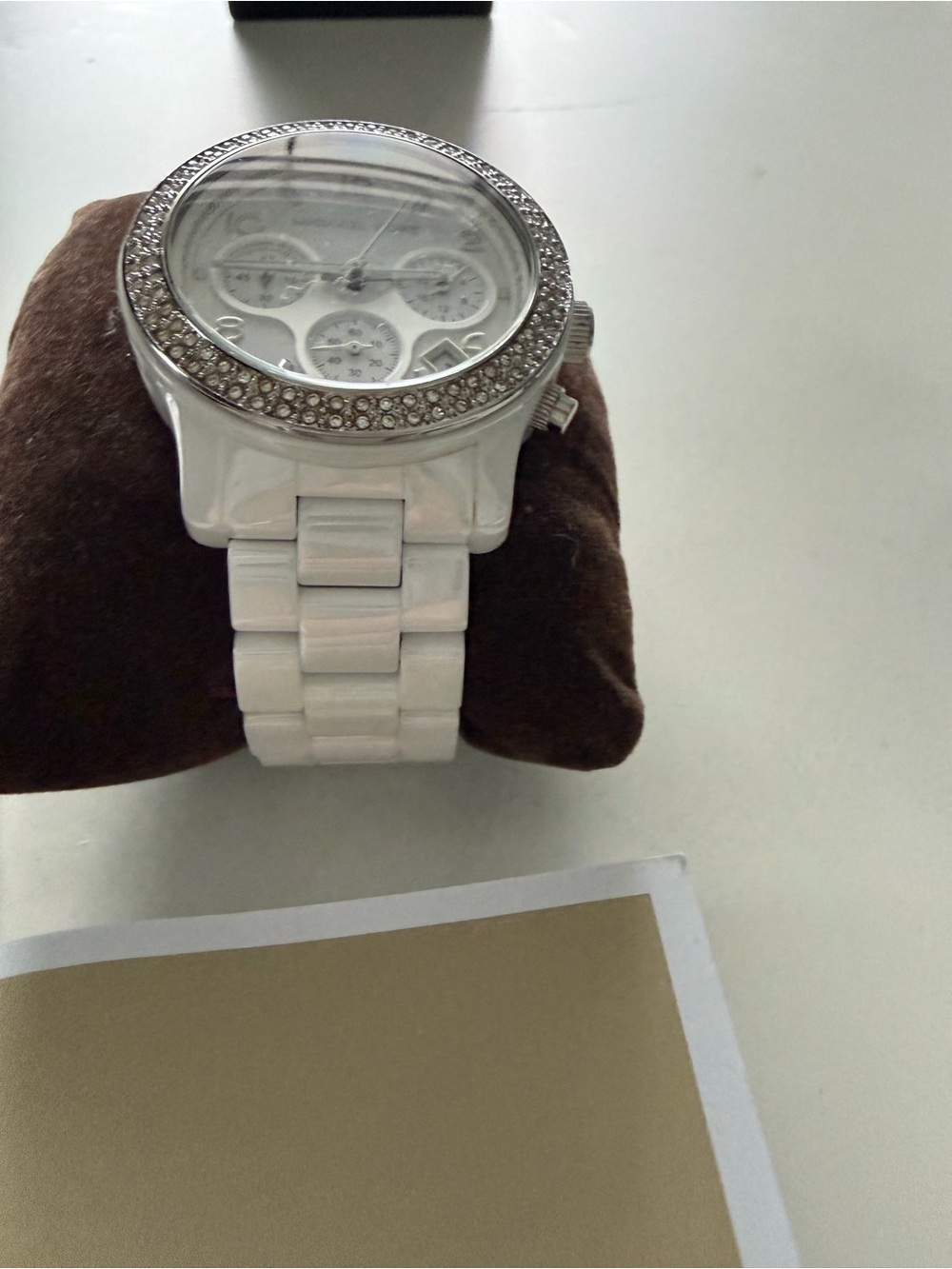Michael Kors MK5188 Ladies White Ceramic Watch Silver Swarovski Crystals Bezel - Picture 4 of 13